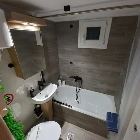 Central 4 Modern Apartment With Free Parking Serres Room photo