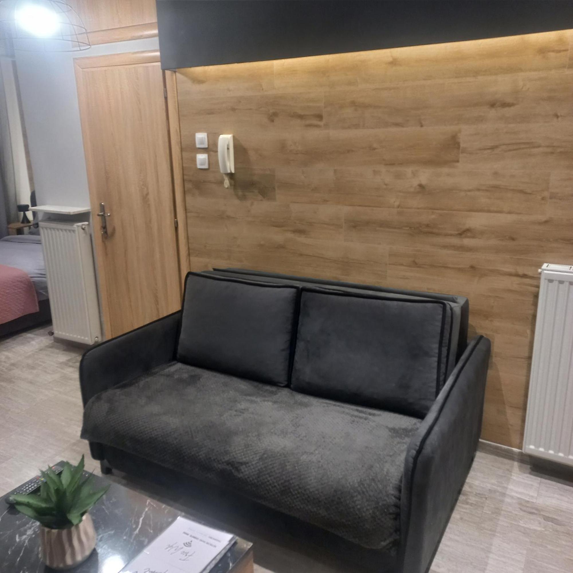Apartment 4 Modern With Free Parking *
