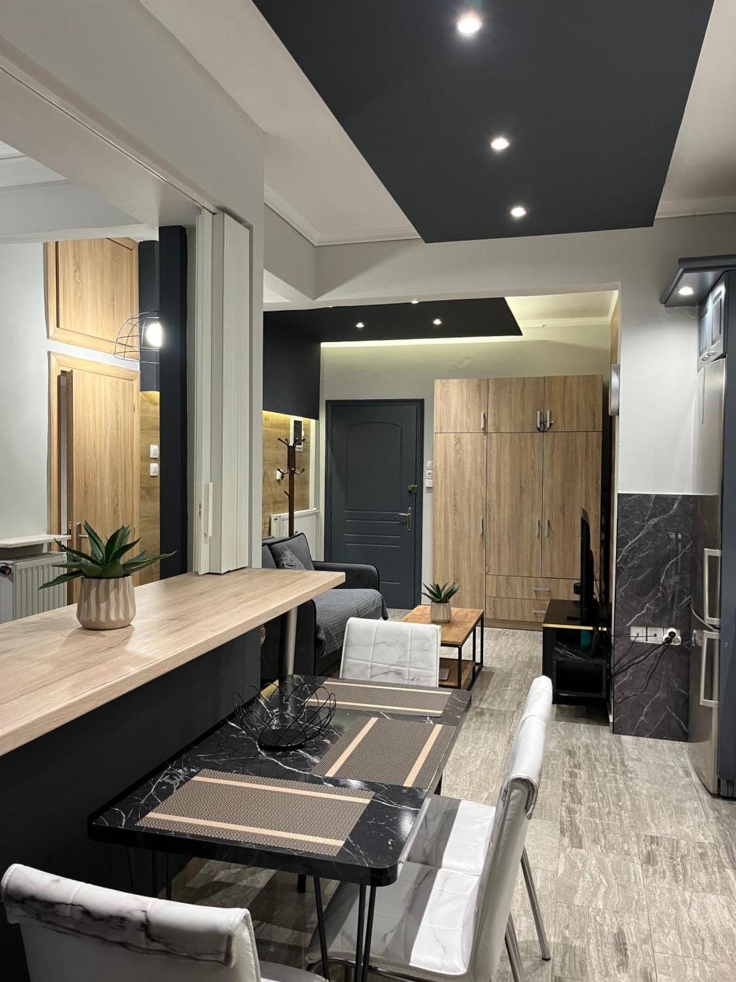4 Modern With Free Parking