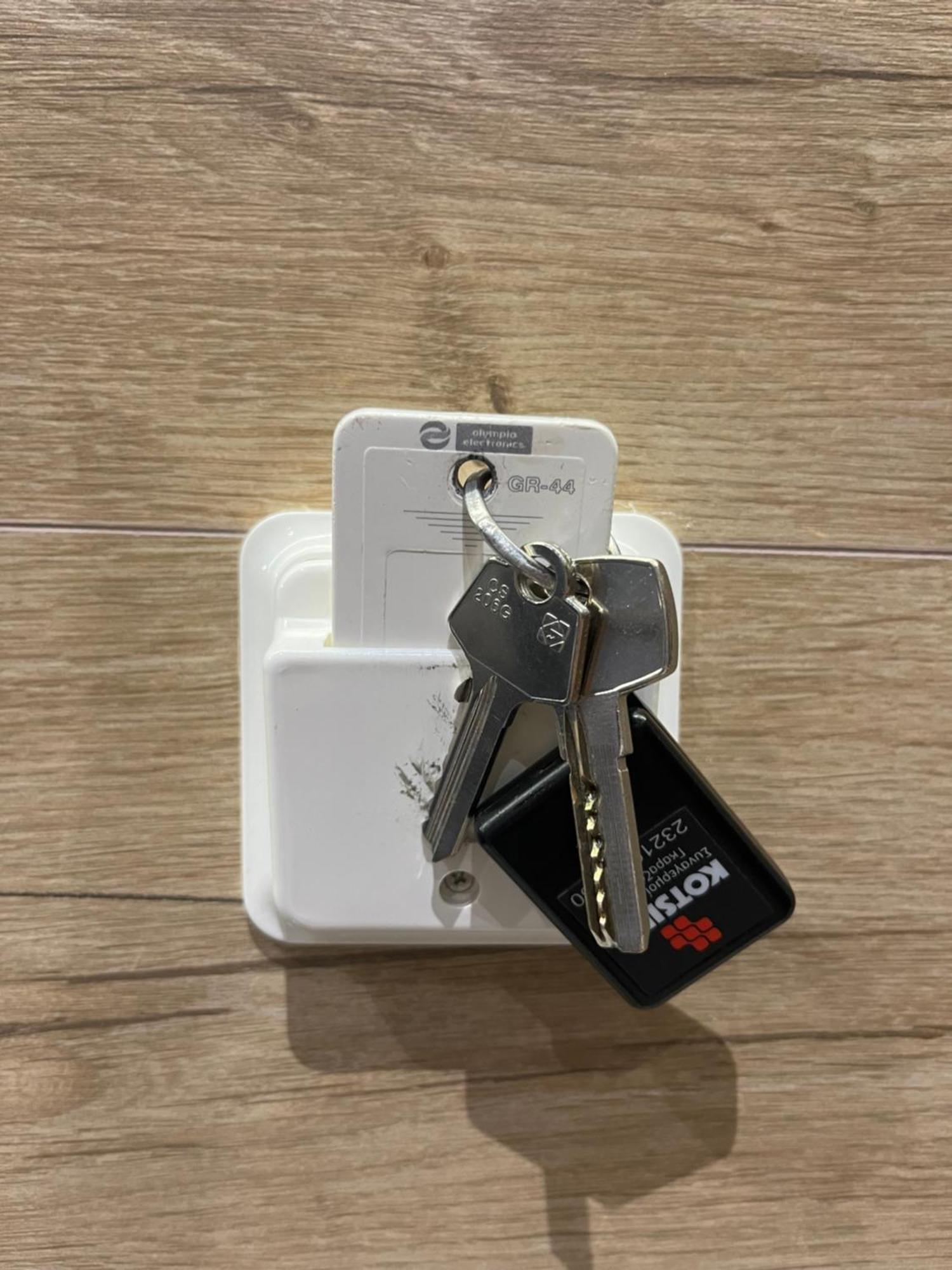 4 Modern With Free Parking